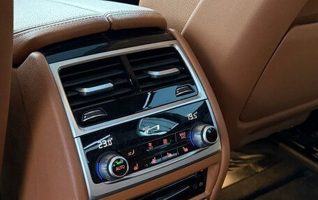 BMW 7 серия, 2019 год, 4 289 000 рублей, 26 фотография