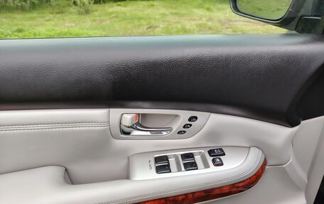 Lexus RX II рестайлинг, 2005 год, 1 300 000 рублей, 9 фотография
