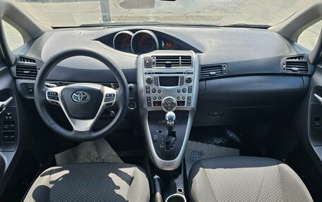 Toyota Verso I, 2010 год, 1 196 000 рублей, 15 фотография