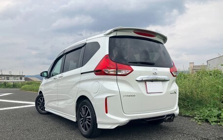 Honda Freed II, 2021 год, 1 390 000 рублей, 4 фотография