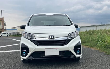 Honda Freed II, 2021 год, 1 390 000 рублей, 2 фотография