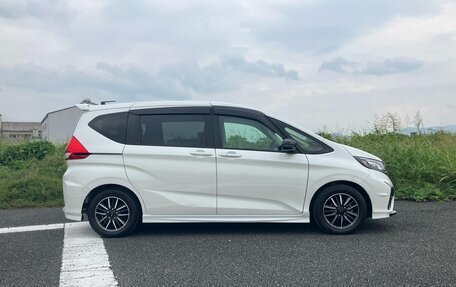 Honda Freed II, 2021 год, 1 390 000 рублей, 8 фотография