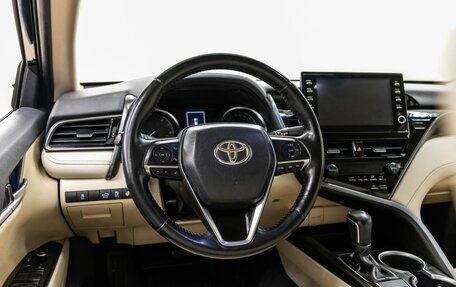 Toyota Camry, 2021 год, 3 250 000 рублей, 14 фотография