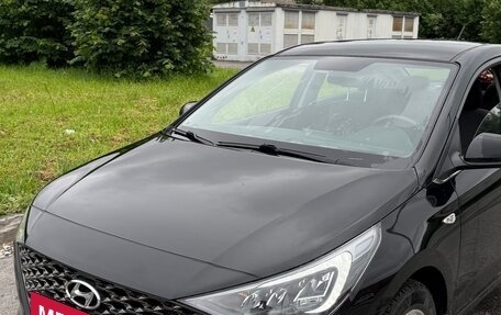 Hyundai Solaris II рестайлинг, 2020 год, 1 450 000 рублей, 1 фотография