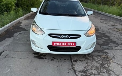 Hyundai Solaris II рестайлинг, 2011 год, 585 000 рублей, 1 фотография