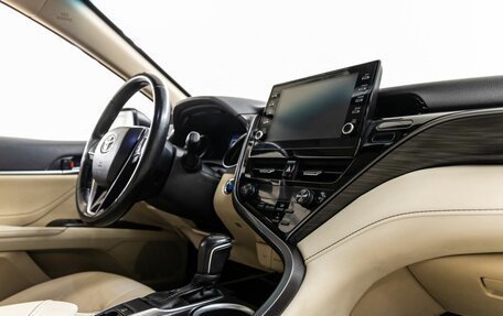 Toyota Camry, 2021 год, 3 250 000 рублей, 34 фотография