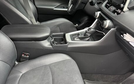 Toyota RAV4, 2020 год, 3 150 000 рублей, 5 фотография
