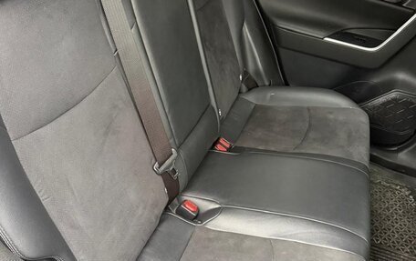 Toyota RAV4, 2020 год, 3 150 000 рублей, 8 фотография