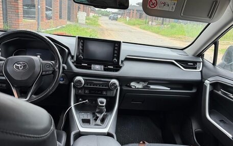 Toyota RAV4, 2020 год, 3 150 000 рублей, 11 фотография