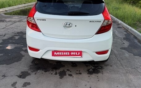 Hyundai Solaris II рестайлинг, 2011 год, 585 000 рублей, 5 фотография