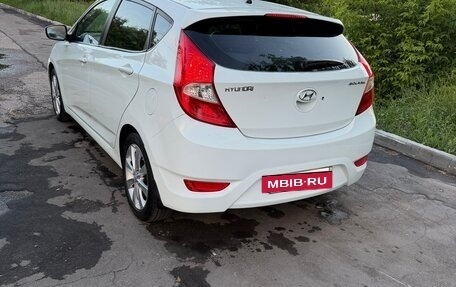 Hyundai Solaris II рестайлинг, 2011 год, 585 000 рублей, 6 фотография