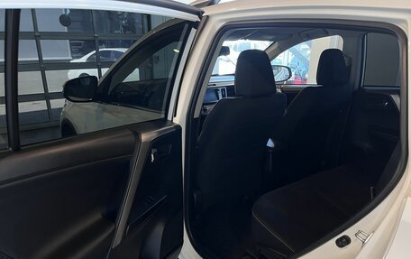Toyota RAV4, 2017 год, 2 625 000 рублей, 24 фотография