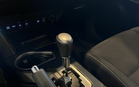 Toyota RAV4, 2017 год, 2 625 000 рублей, 31 фотография