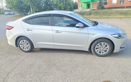 Hyundai Elantra VI рестайлинг, 2016 год, 1 470 000 рублей, 3 фотография