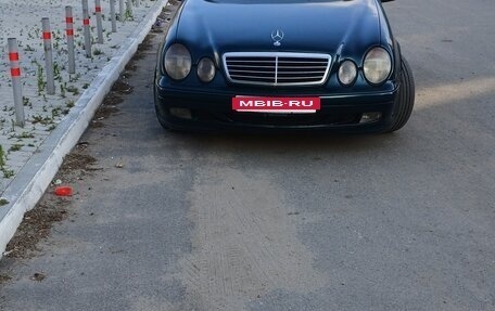 Mercedes-Benz CLK-Класс, 1998 год, 650 000 рублей, 3 фотография