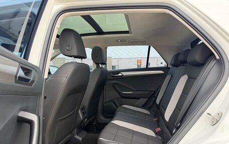 Volkswagen T-Roc I, 2022 год, 1 900 000 рублей, 8 фотография