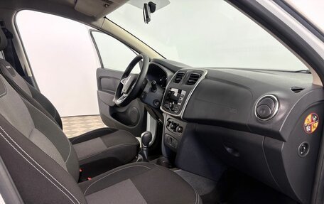 Renault Logan II, 2022 год, 1 440 000 рублей, 10 фотография