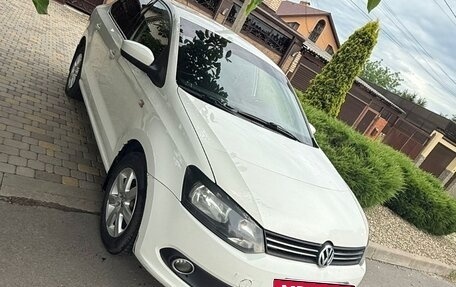 Volkswagen Polo VI (EU Market), 2011 год, 575 000 рублей, 1 фотография