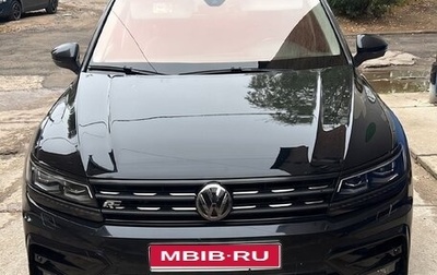 Volkswagen Tiguan II, 2018 год, 2 650 000 рублей, 1 фотография