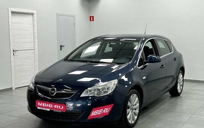 Opel Astra J, 2011 год, 820 000 рублей, 1 фотография