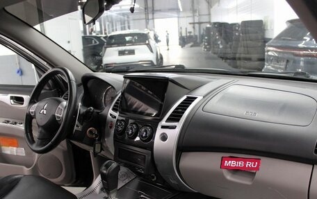 Mitsubishi Pajero Sport II рестайлинг, 2010 год, 1 100 000 рублей, 8 фотография