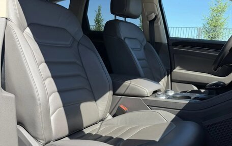 Volkswagen Touareg III, 2018 год, 5 200 000 рублей, 5 фотография