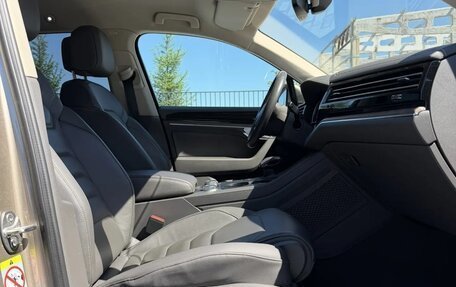 Volkswagen Touareg III, 2018 год, 5 200 000 рублей, 6 фотография
