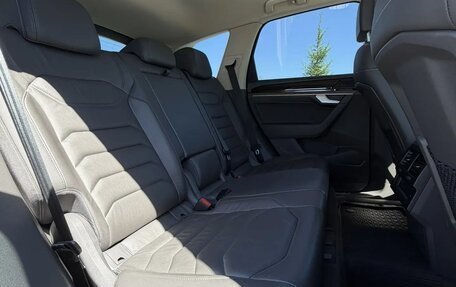 Volkswagen Touareg III, 2018 год, 5 200 000 рублей, 9 фотография