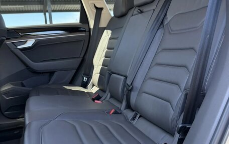 Volkswagen Touareg III, 2018 год, 5 200 000 рублей, 17 фотография
