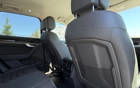 Volkswagen Touareg III, 2018 год, 5 200 000 рублей, 8 фотография