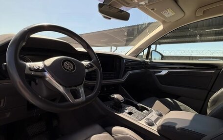 Volkswagen Touareg III, 2018 год, 5 200 000 рублей, 20 фотография