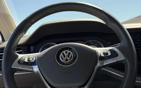 Volkswagen Touareg III, 2018 год, 5 200 000 рублей, 22 фотография