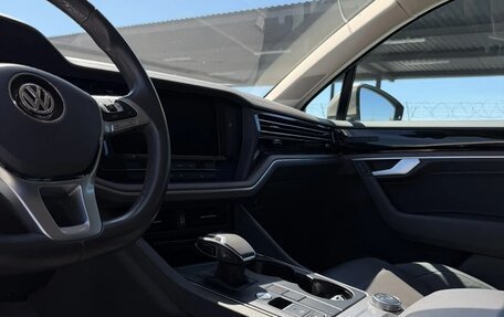 Volkswagen Touareg III, 2018 год, 5 200 000 рублей, 21 фотография