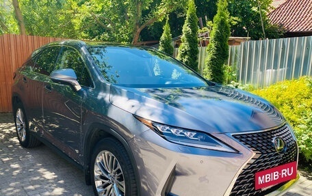 Lexus RX IV рестайлинг, 2019 год, 5 000 000 рублей, 9 фотография
