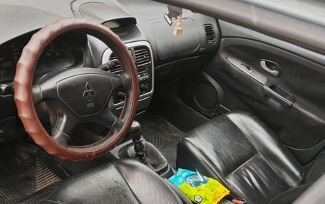 Mitsubishi Carisma I, 2001 год, 95 000 рублей, 4 фотография