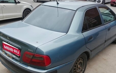 Mitsubishi Carisma I, 2001 год, 95 000 рублей, 2 фотография