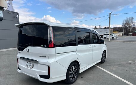 Honda Stepwgn IV, 2018 год, 1 935 000 рублей, 4 фотография