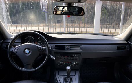 BMW 3 серия, 2010 год, 1 099 000 рублей, 10 фотография