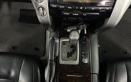 Toyota Land Cruiser 200, 2015 год, 3 670 000 рублей, 15 фотография