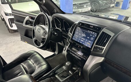 Toyota Land Cruiser 200, 2015 год, 3 670 000 рублей, 16 фотография