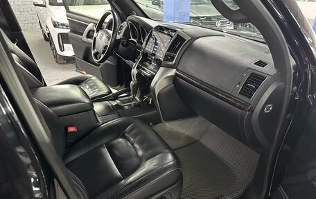 Toyota Land Cruiser 200, 2015 год, 3 670 000 рублей, 17 фотография
