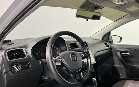 Volkswagen Polo VI (EU Market), 2016 год, 1 220 000 рублей, 8 фотография