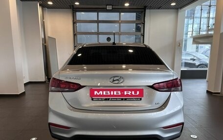 Hyundai Solaris II рестайлинг, 2017 год, 1 250 000 рублей, 4 фотография