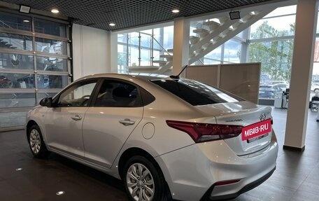 Hyundai Solaris II рестайлинг, 2017 год, 1 250 000 рублей, 5 фотография