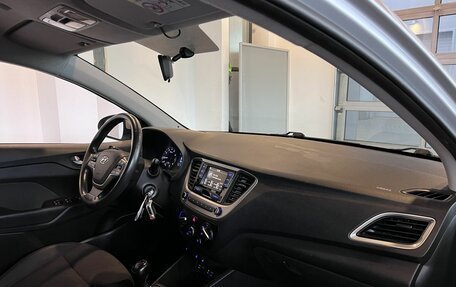 Hyundai Solaris II рестайлинг, 2017 год, 1 250 000 рублей, 12 фотография
