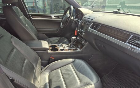 Volkswagen Touareg III, 2014 год, 2 460 000 рублей, 7 фотография