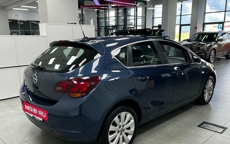 Opel Astra J, 2011 год, 820 000 рублей, 5 фотография