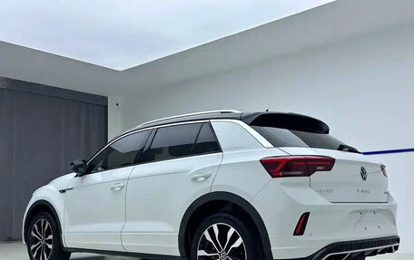 Volkswagen T-Roc I, 2022 год, 1 310 000 рублей, 4 фотография