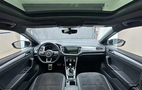 Volkswagen T-Roc I, 2022 год, 1 310 000 рублей, 11 фотография