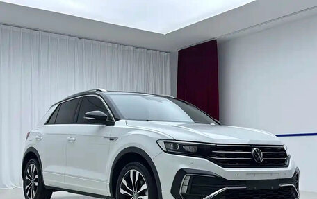 Volkswagen T-Roc I, 2022 год, 1 310 000 рублей, 3 фотография